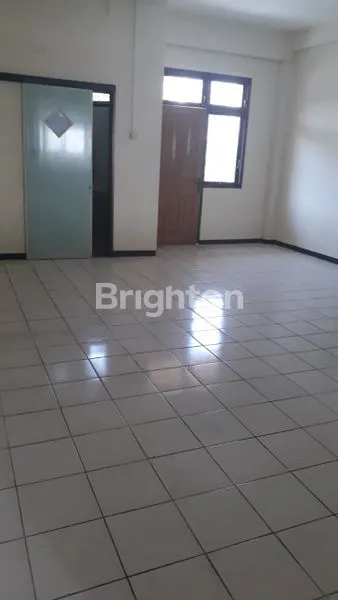image RUKO 3 LANTAI DEKAT KUPANG INDAH DUKUH KUPANG HOKKY DARMO MAYJEN SUNGKONO HR MUHAMMAD PAKUWON MALL (8)