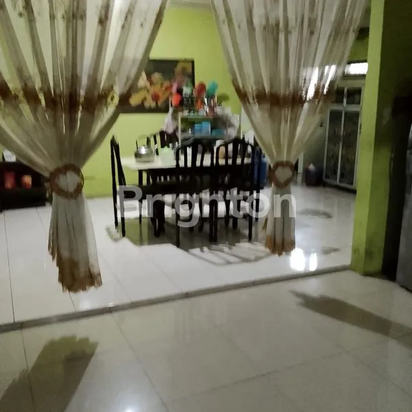 image RUMAH DAN KAMAR KOS TERMASUK KIOS (4)