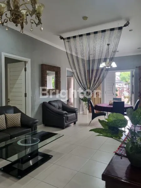 image DIJUAL RUMAH BESAR DAN MEWAH DENGAN KOLAM RENANG SEMIFURNISH LOKASI DALAM PERUMAHAN WIKA AMAN NYAMAN HARGA NEGO (3)