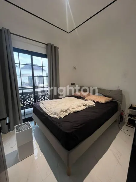 image TURUN HARGA DAN DI JUAL CEPAT!! RUMAH SIAP HUNI DI PERUMAHAN CLUSTER BATIK SIGNATURE CIBUBUR TYPE BATIK KAWUNG DAERAH BOGOR, JAWA BARAT (3)