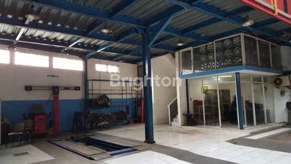 image LAHAN USAHA EX BENGKEL MOBIL STRATEGIS (2)