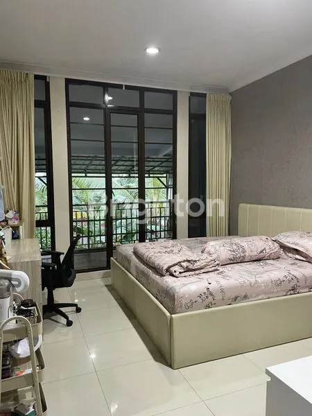 image RUMAH CANTIK DAN BESAR DI THE AVANI CLUSTER ANANTHA  BSD (7)