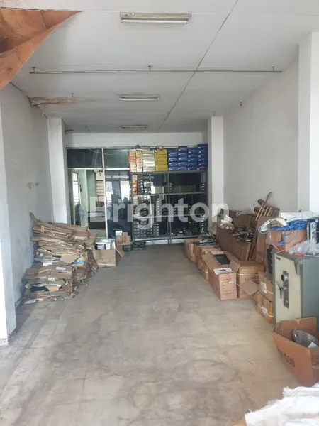 image RUKO 3 LANTAI DIPUSAT PERDAGANGAN BAHAN BANGUNAN SURABAYA (4)