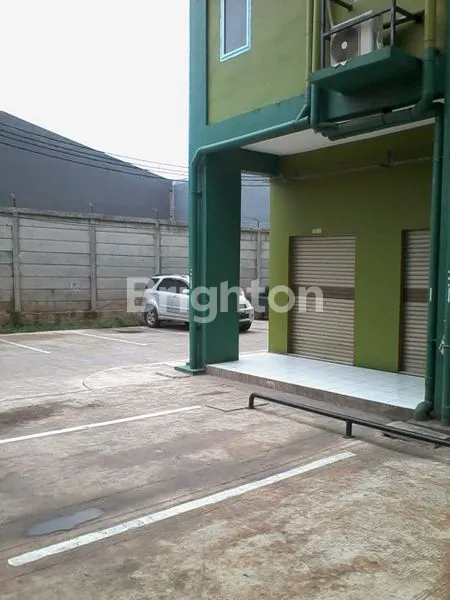 image RUKO SIAP PAKAI LOKASI STRATEGIS INVESTASI YANG MENARIK (3)