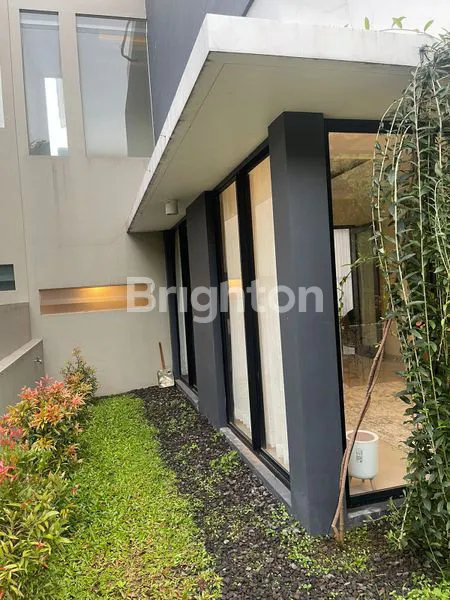 image VILLA MEWAH 2 LANTAI SEMI FURNISH THE TAMAN DAYU PANDAAN  (2)