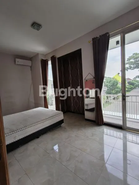 image RUMAH 2 LANTAI POJOK SIAP HUNI SEMI FURNISH (5)