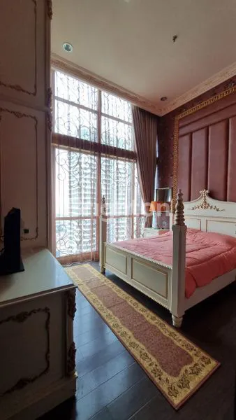 APARTEMEN ST MORITZ LIPPO PURI INDAH KEMBANGAN JAKARTA BARAT