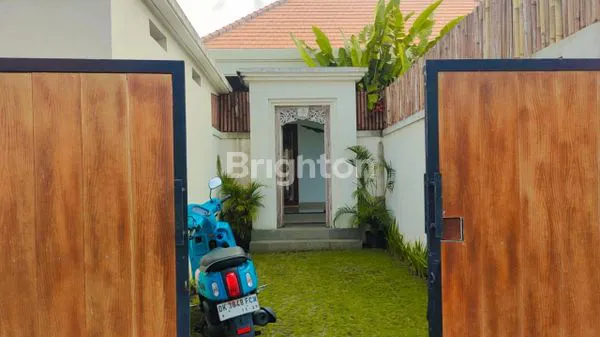 image VILLA MODERN DI LOKASI STRATEGIS TIBUBENENG, KUTA UTARA - HARGA TERJANGKAU! (3)
