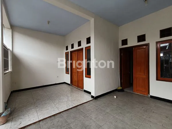 image RUMAH HOOK SEWA LUMAJANG (1)