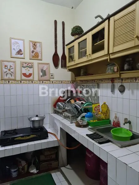 image RUMAH 2 LANTAI TERAWAT MASIH DI HUNI DI PONDOK NIRWANA PANDUGO  MEDOKAN AYU SURABAYA (8)