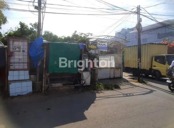 image RUMAH HOEK BANDENGAN UTARA, LT 382M², HARGA NEGO (1)