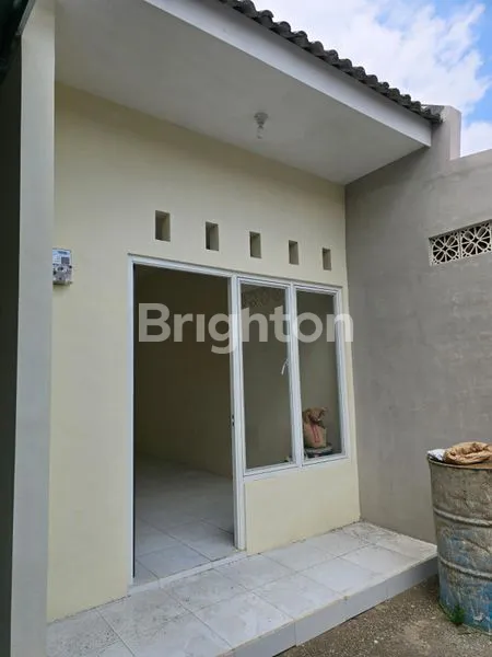 image RUMAH BARU GRESS SIAP HUNI BUMI TEGAL BESAR (1)