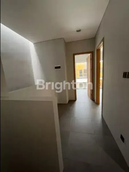 image RUMAH CANTIK SIAP HUNI DI MAZENTA RESIDENCE CIPUTAT TANGERANG SELATAN (4)