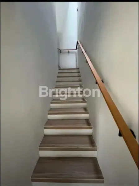 image RUMAH CANTIK SIAP HUNI DI MAZENTA RESIDENCE CIPUTAT TANGERANG SELATAN (5)