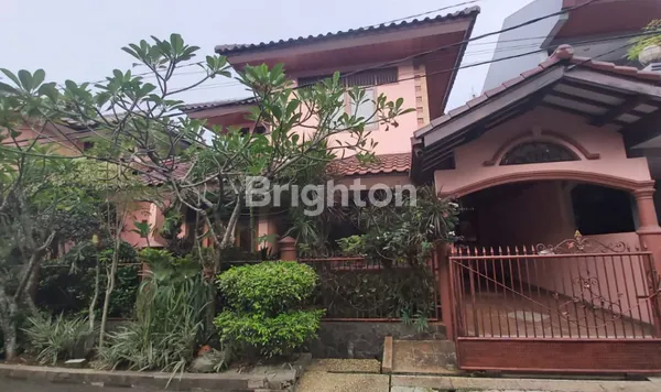 DISEWA RUMAH ASRI DI BINTARO SEKTOR 9