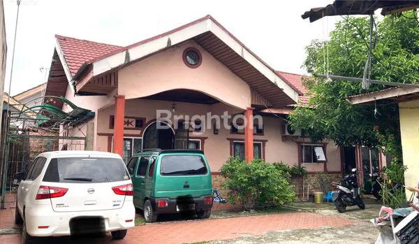 RUMAH BULATAN INCLUDE 4 RUMAH KONTRAKAN AREA MARPOYAN