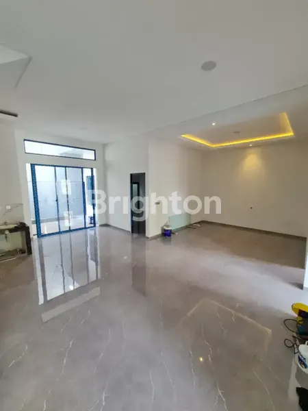 image RUMAH NEW GRESS BAGUS DI MANYAR KERTOADI DEKAT KAMPUS (3)