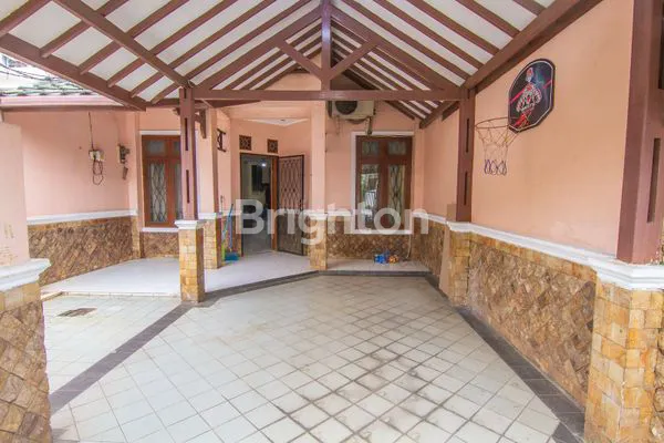 image VILLA BINTARO REGENCY PONDOK AREN (1)