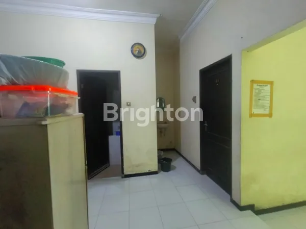 image RUMAH DI PANJANG JIWO TERAWAT DEKAT TENGGILIS, JEMURSARI (2)