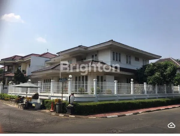 image RUMAH LUAS DI SEKTOR 3 BINTARO JAYA (1)