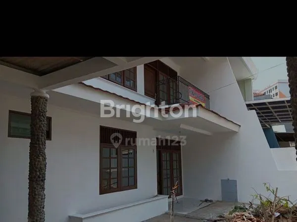 image RUMAH SIAP HUNI DI KELAPAGADING JAKARTA UTARA (8)