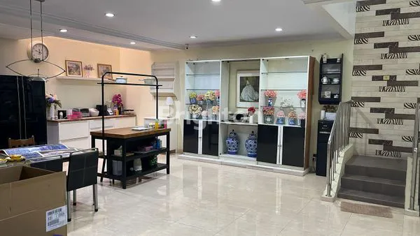 image RUMAH SIAP HUNI 2 LANTAI DI GADING KIRANA KELAPA GADING JAKARTA UTARA (4)