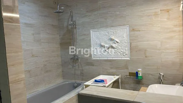 image RUMAH SIAP HUNI 2 LANTAI DI GADING KIRANA KELAPA GADING JAKARTA UTARA (7)