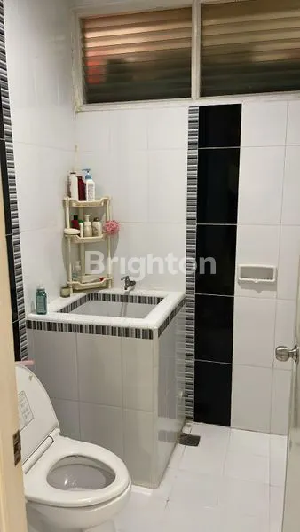 image RUMAH SIAP HUNI 2 LANTAI DI GADING KIRANA KELAPA GADING JAKARTA UTARA (8)