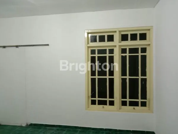 image RUMAH SIAP HUNI TENGAH KOTA DEKAT MAJAPAHIT DI SENARANG (4)