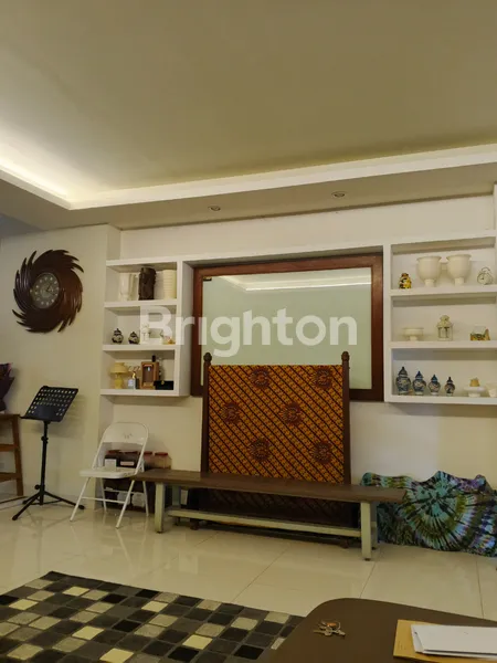 image RUMAH ESTETIK LUAS BISA UNTUK CAFE DAN KOS DI MUWARDI GROGOL, JAKARTA BARAT (1)