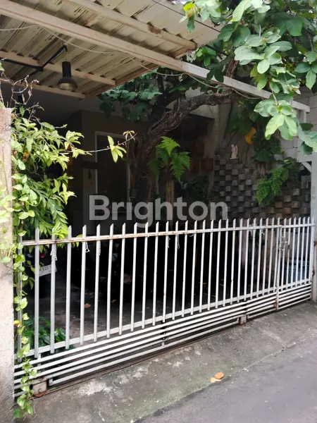 image RUMAH ESTETIK LUAS BISA UNTUK CAFE DAN KOS DI MUWARDI GROGOL, JAKARTA BARAT (4)