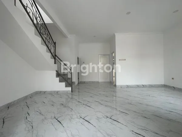 image RUMAH ELIT DI PINGGIR JALAN (8)