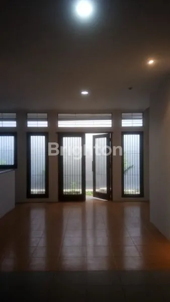 image RUMAH DISEWAKAN BARU RENOVASI (2)