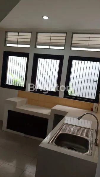 image RUMAH DISEWAKAN BARU RENOVASI (4)