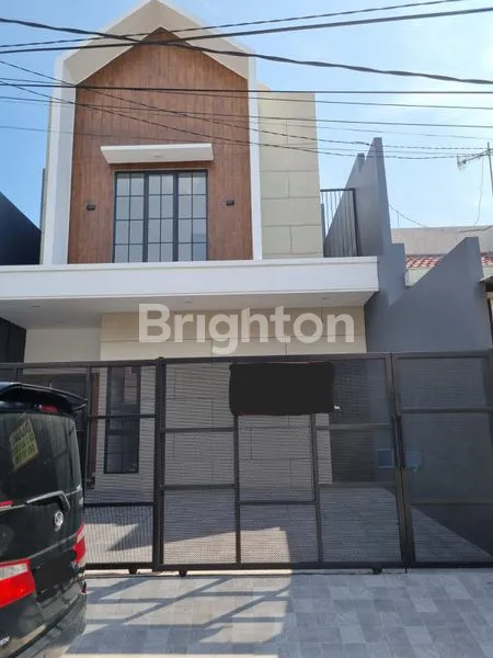 image RUMAH BARU 2 LANTAI DI RUNGKUT ASRI SURABAYA, SIAP HUNI! (1)