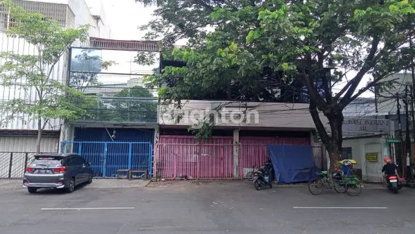 JUAL CEPAT RUKO PUSAT KOTA DI UNDAAN KULON! PREMIUM AREA COMMERCIAL DOUBLE WAY DEKAT PASAR ATUM DEKAT KAPASAN DEKAT KALIANYAR