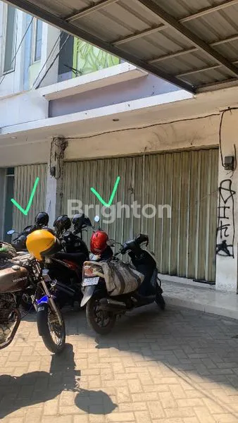 image RUKO 3 LANTAI LOSS TANPA SEKAT DI PERAK TIMUR DEKAT PELABUHAN TJ PERAK (1)