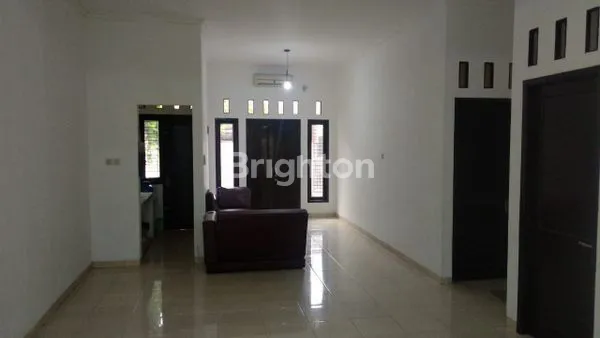 image RUMAH MEWAH DI JAGAKARSA JAKARTA SELATAN (6)