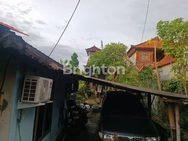 image DIJUAL TANAH BONUS RUMAH PONDASI PERMANENT 3,1 ARE AREA PADANG GRIYA PADANG SAMBIAN DAERAH PREMIUM DI BALI (3)