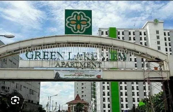 image APARTMENT GREEN LAKE VIEW CIPUTAT (1)