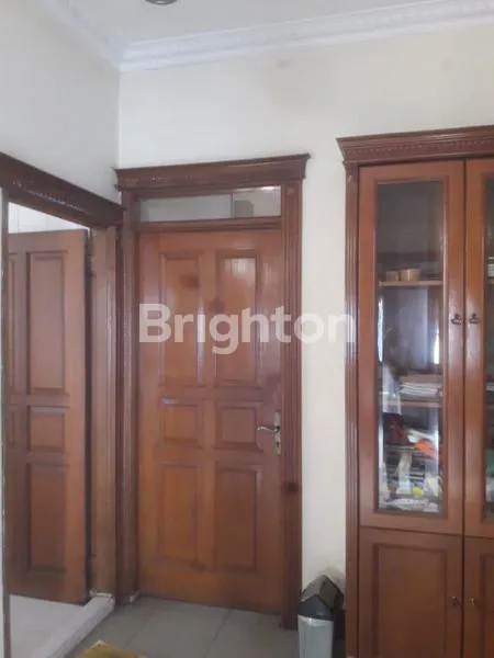 image RUMAH STRATEGIS DI CEMPAKA PUTIH JAKARTA PUSAT (2)