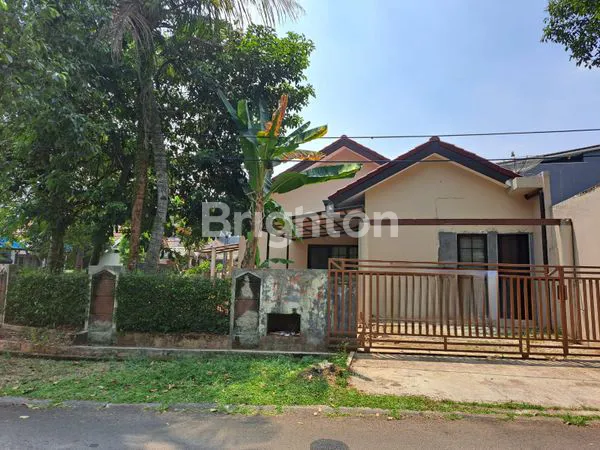image RUMAH HOOK YANG ASRI DAN NYAMAN DI NUSA LOKA BSD (1)