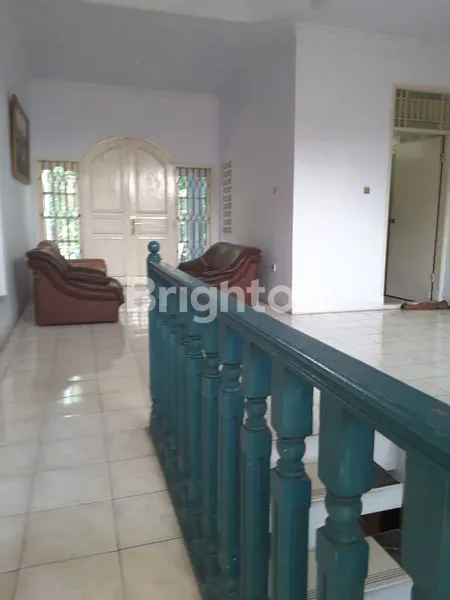 image DIJUAL RUMAH BERTINGKAT LOKASI AMAN (5)