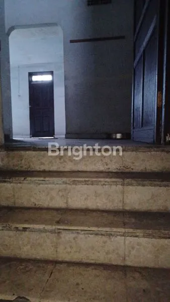 image RUKO 3 LANTAI STRATEGIS PINGGIR JALAN DENPASAR (4)