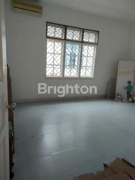 image RUKO 2 TINGKAT JALAN PEMBANGUNAN 2 (3)