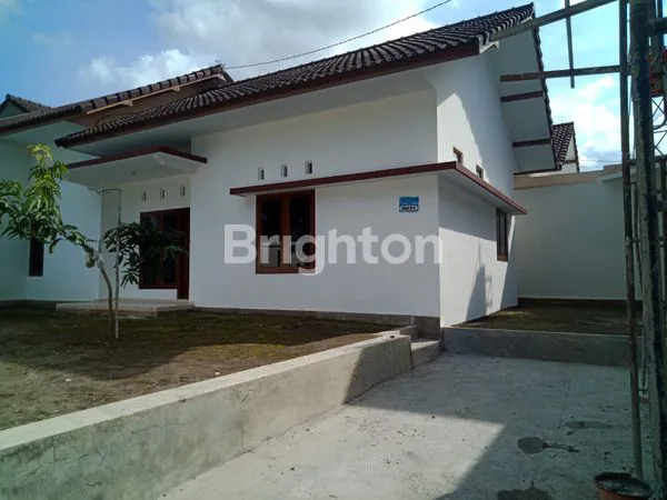 image PERUMAHAN CANDI INDAH O 6, AREA MAGUWOHARJO, SELANGKAH LOTTE MART RINGROAD UTARA TOL (1)