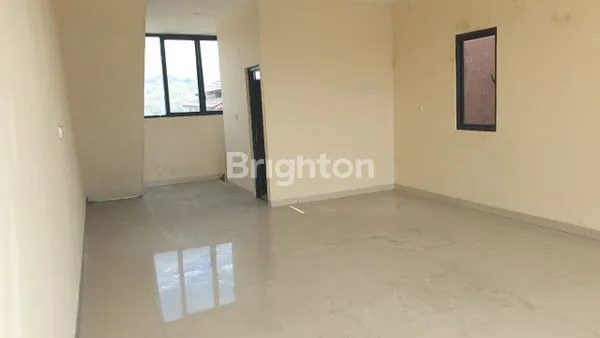 image RUKO DISEWAKAN DI KAWASAN STRATEGIS PINGGIR JALAN SENTUL (7)