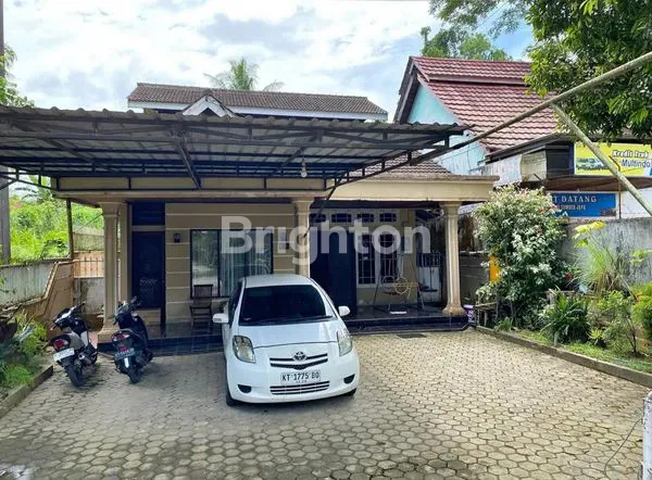 image RUMAH MEWAH DI KAWASAN STRATEGIS (1)