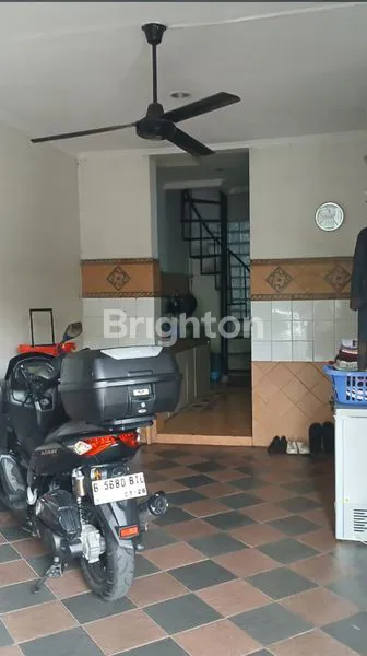 image RUMAH HOEK DI DURI KOSAMBI (5)