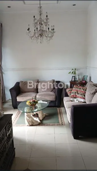 image RUMAH HOEK DI DURI KOSAMBI (6)